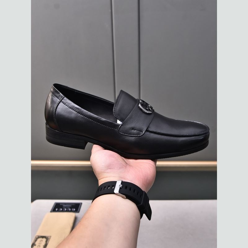 G*u*i leather shoes